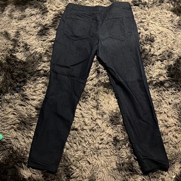 Old Navy Super Skinny Jeans - Picture 7 of 12